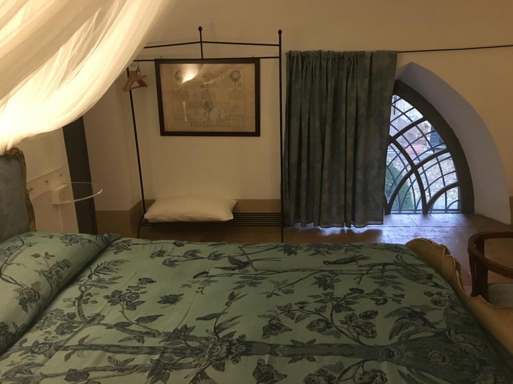 Castello Sannazzaro B&B Giarole Exterior photo
